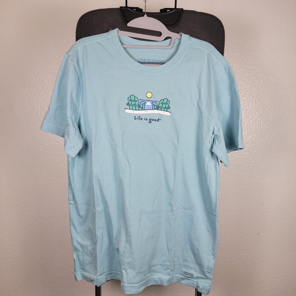 Life Is Good Men's Light Blue T-shirt Size M‎